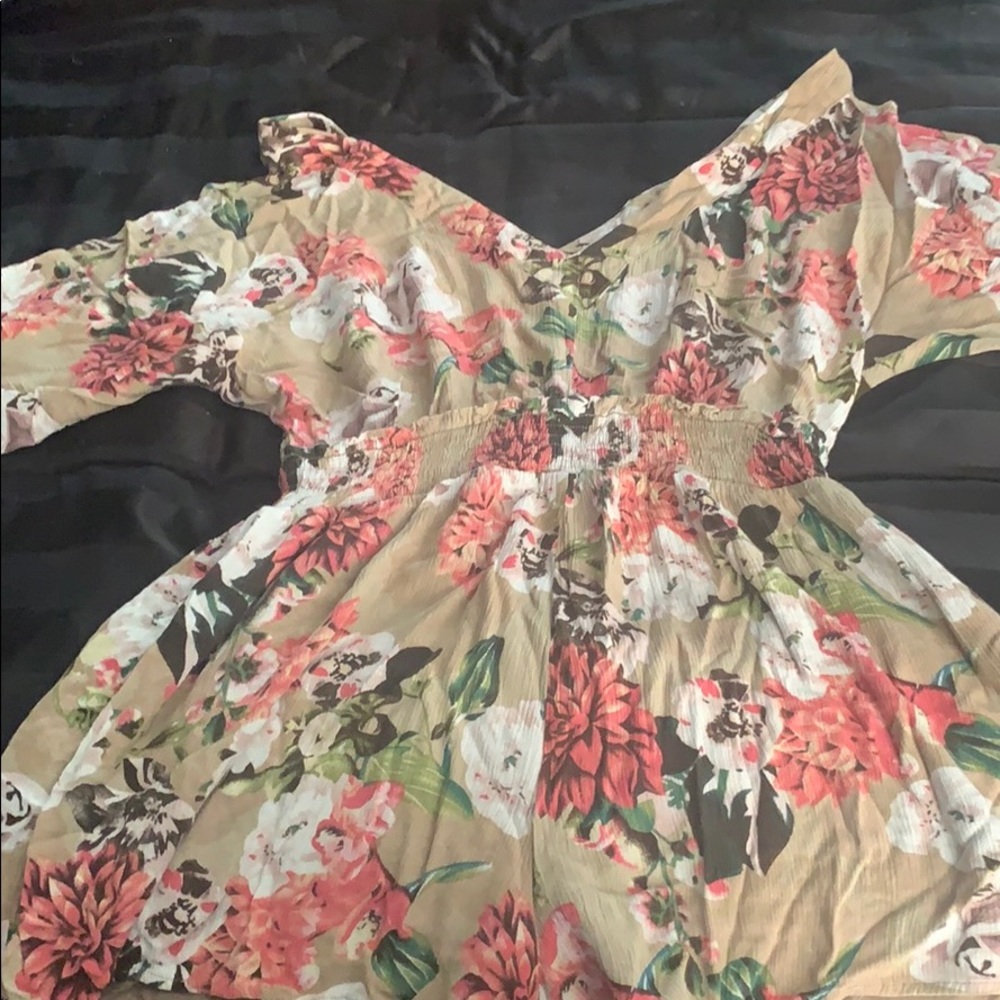 Romper - Picture 2 of 3